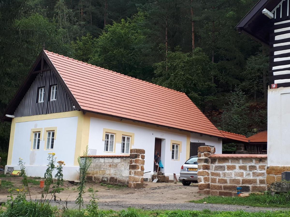 Hlucov Lesni Chalupa Kokorin 외부 사진